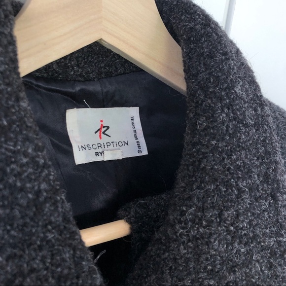 Vintage long bouclé coat - Picture 5 of 6